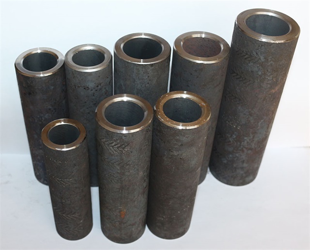 越秀<font style='color:red'>冷挤压套筒</font>设备